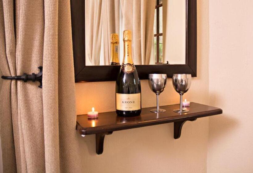 Pension (Hôtel basse catégorie) Edison Luxe Guest House