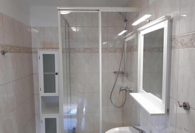 Pensão Fiore Gästezimmer