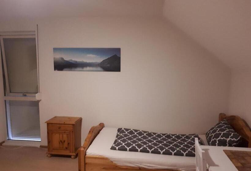 Pensão Fiore Gästezimmer