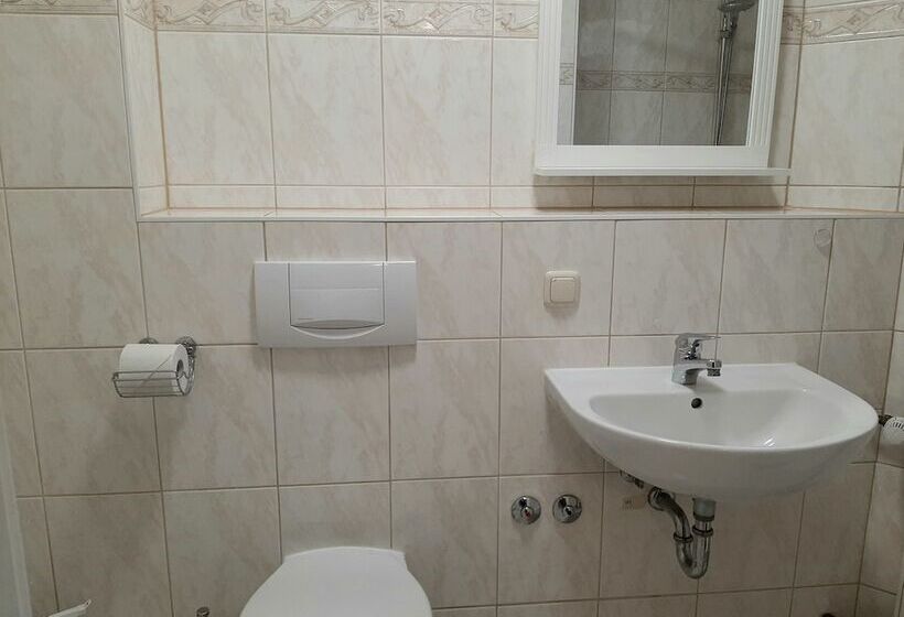 Pensão Fiore Gästezimmer