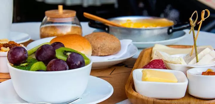 Majatalo Hostal Almares