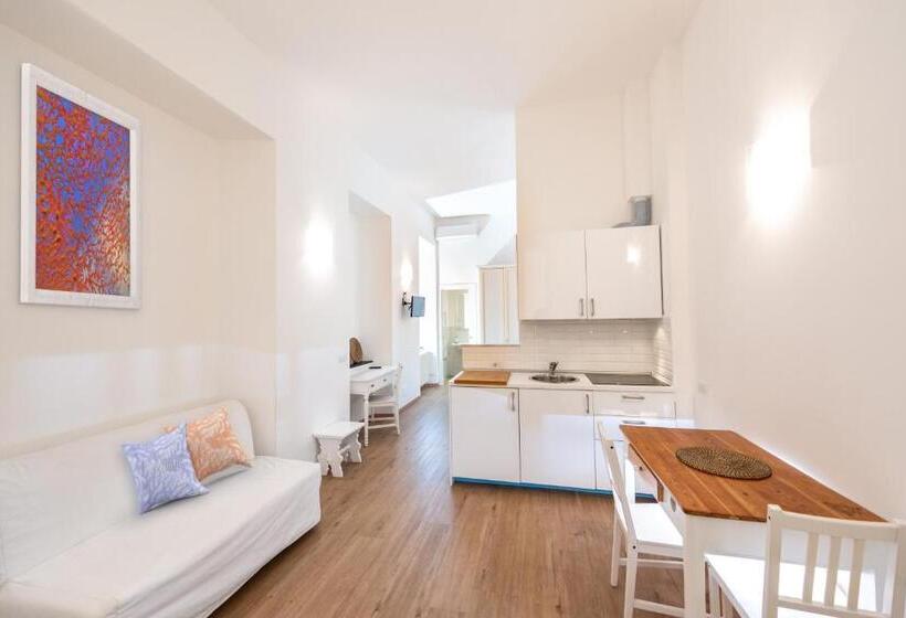 פנסיון La Corallina