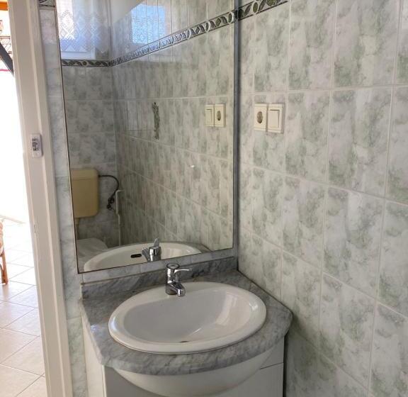 膳宿费 Patakparti Vendégház