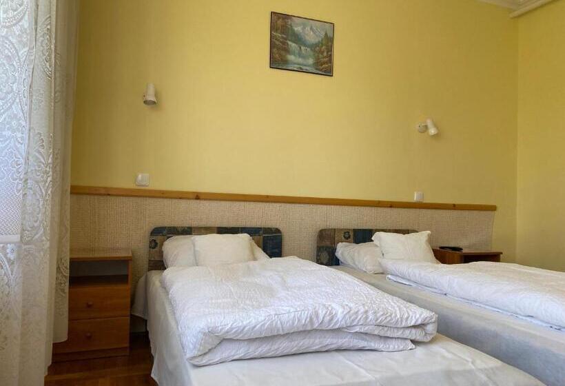 膳宿费 Patakparti Vendégház