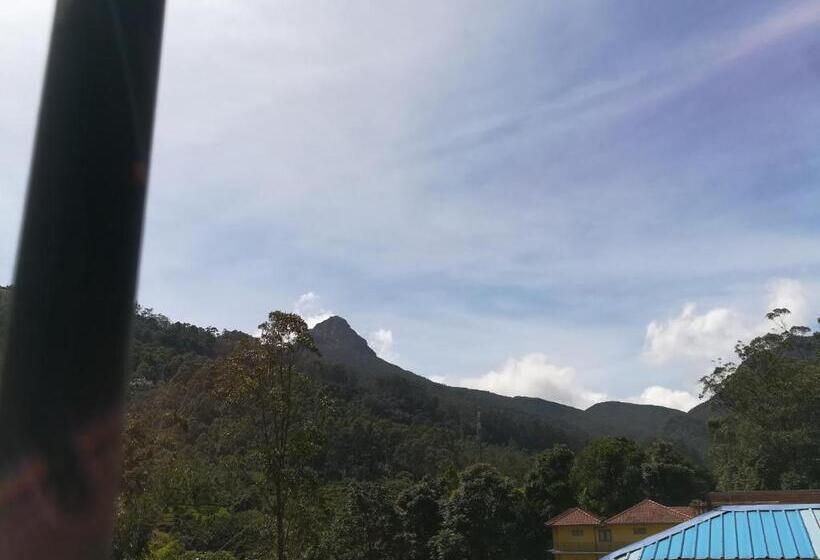 Pensió The Peak Residence