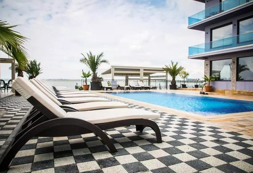 Hotelli Almar Lake View Boutique H