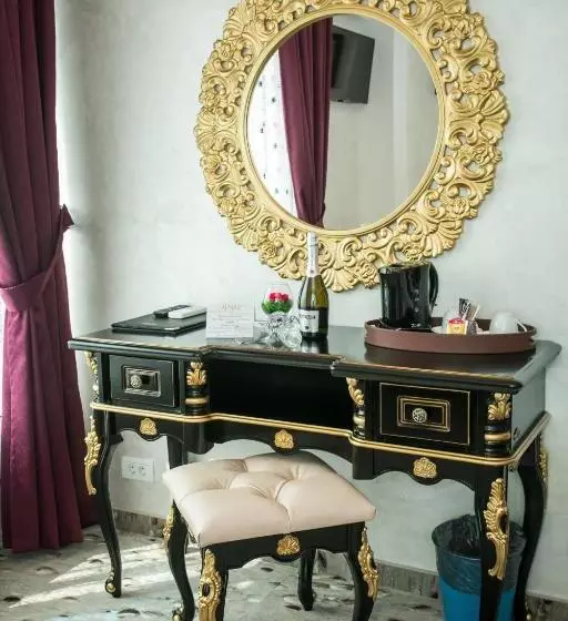 Hotelli Almar Lake View Boutique H