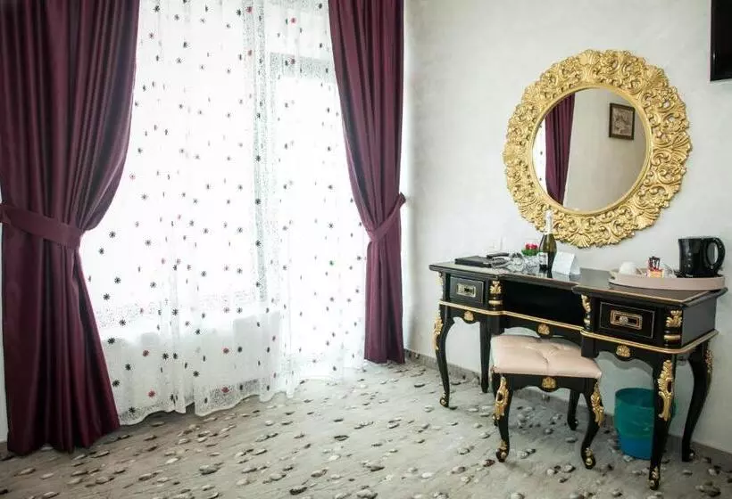 Hotelli Almar Lake View Boutique H