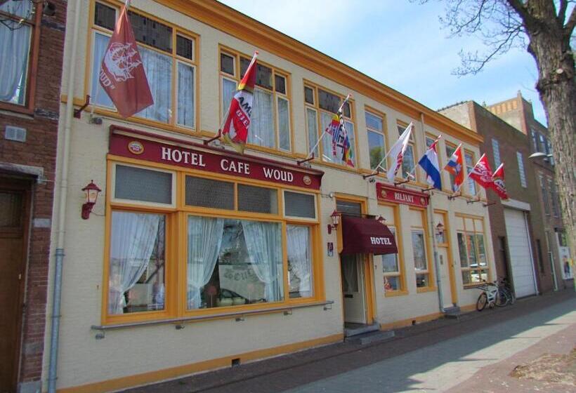 ホテル Cafe Woud