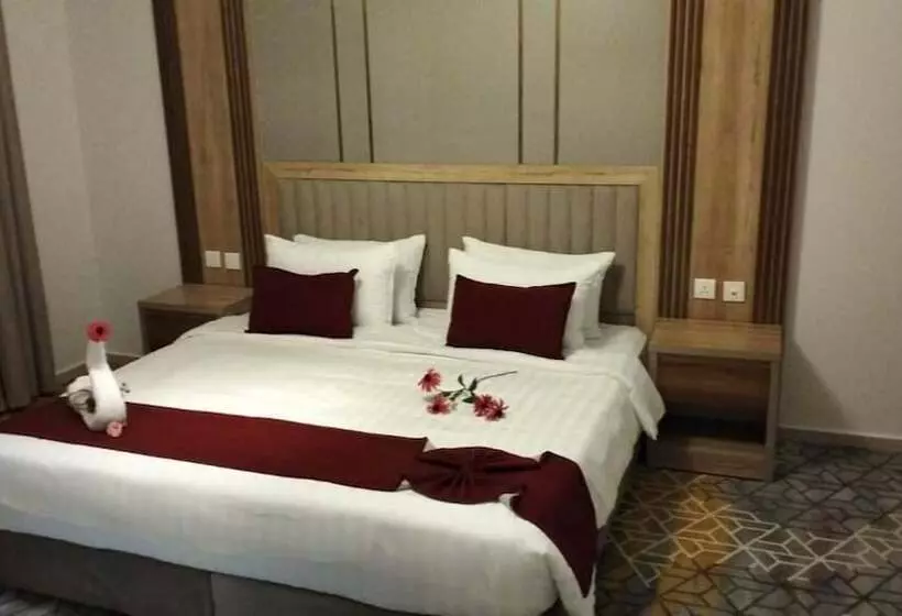 ホテル Golden New Umu Alquraa