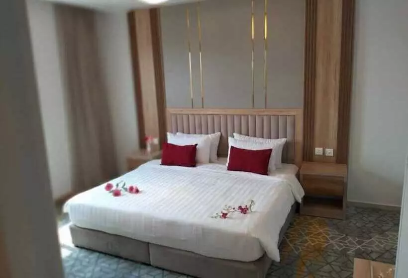 ホテル Golden New Umu Alquraa