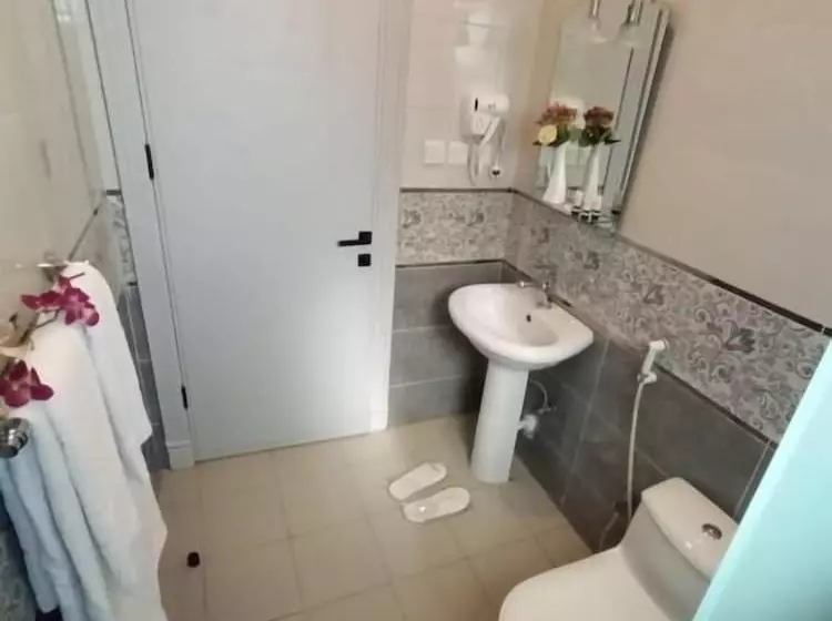 ホテル Golden New Umu Alquraa