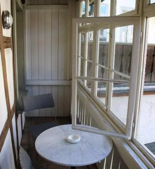 ホテル Le Lion   Self Check In