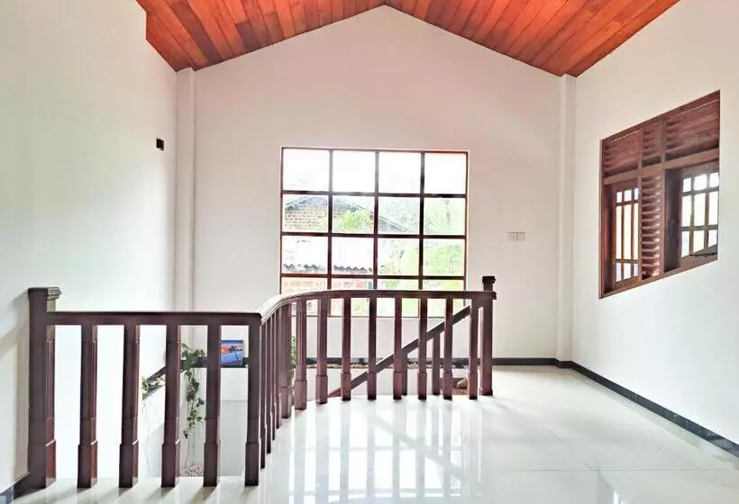 Hotelli Villa 26 Weligama