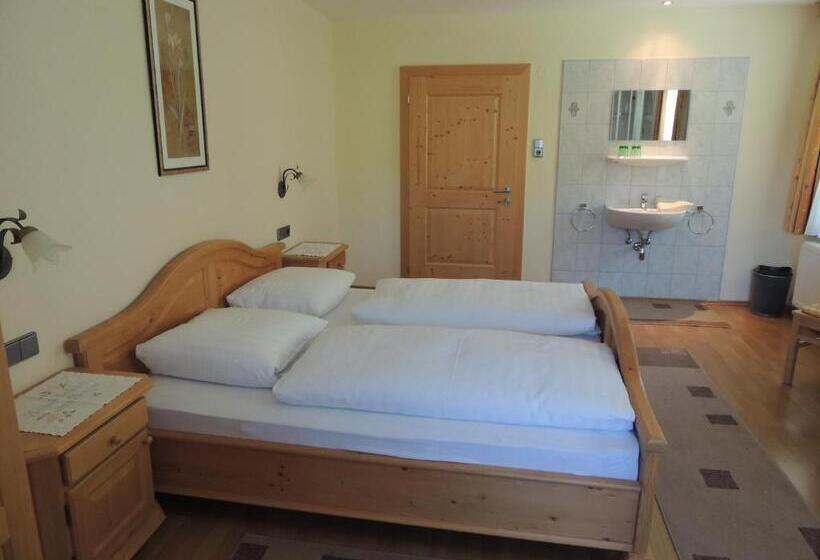 Пансион Gästehaus Taner