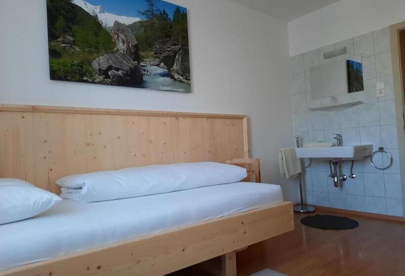 Пансион Gästehaus Taner