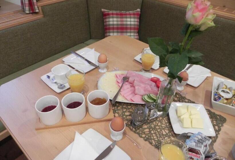 Пансион Gästehaus Taner