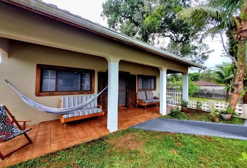 ペンション Lara S House