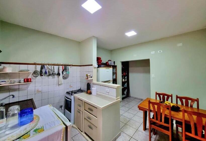 ペンション Lara S House