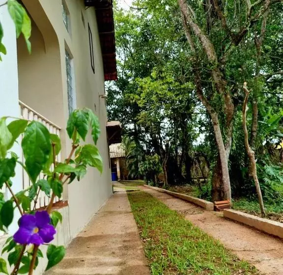 ペンション Lara S House