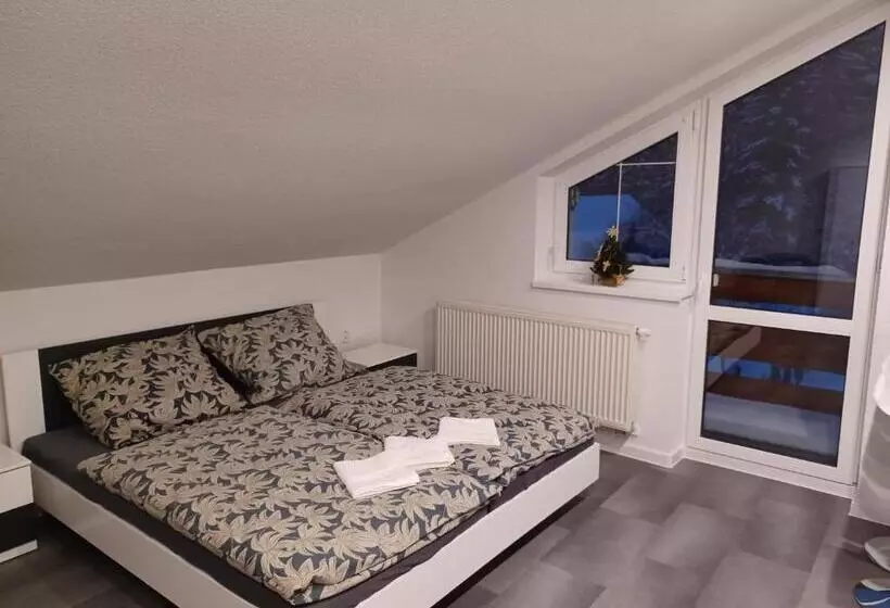 Majatalo Penzion Za Vodou