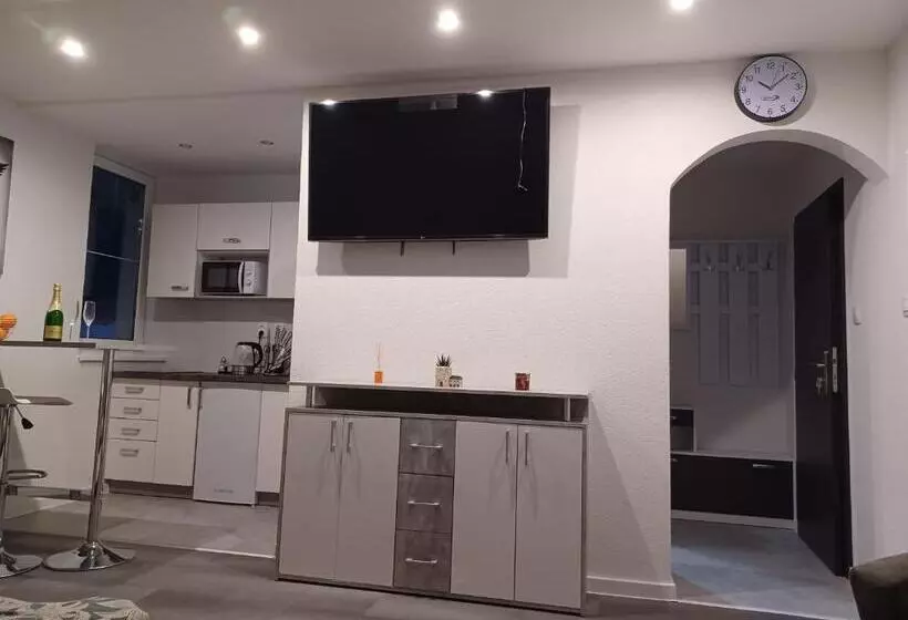 Majatalo Penzion Za Vodou