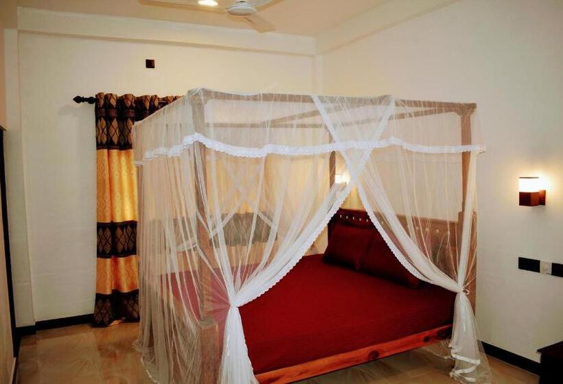 بنسيون Wayside Mirissa