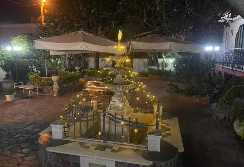 B&b H Pompeii Ruins