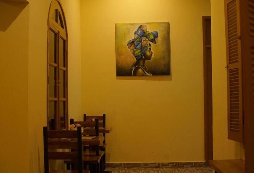 تختخواب و صبحانه Résidence Ifè