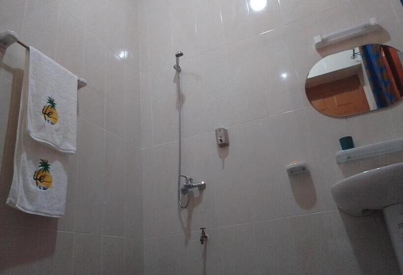 تختخواب و صبحانه Résidence Ifè