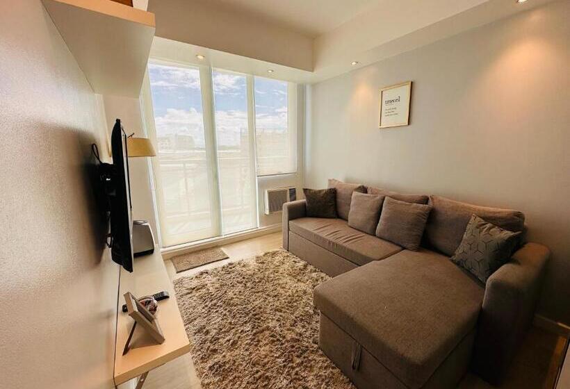 Casa Bw Azure Urban Resort Residences