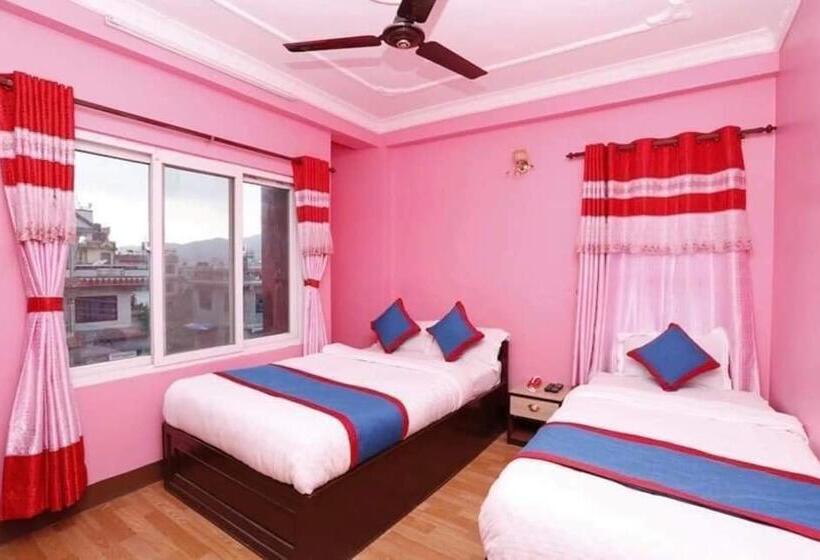 هتل Chandragiri Paradise