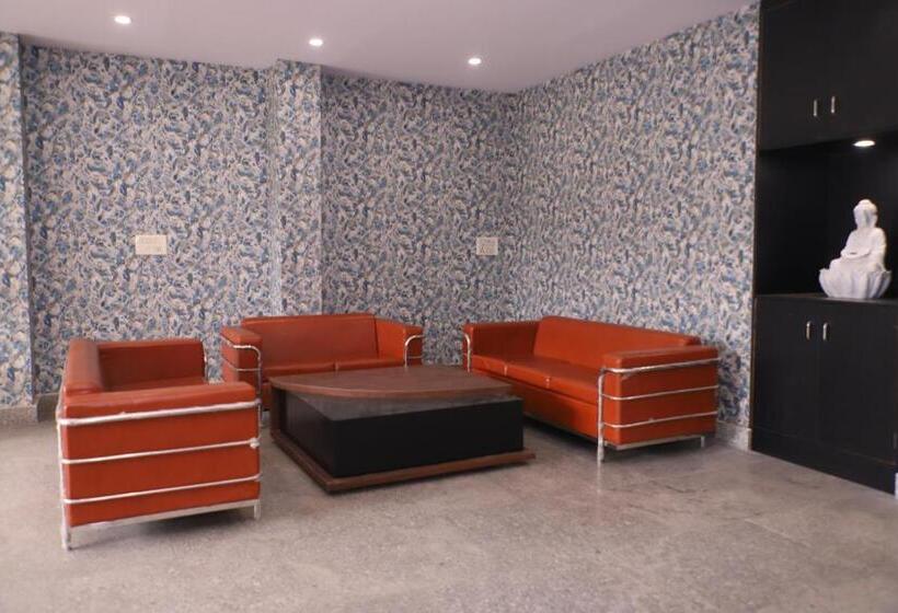 هتل Lyf Corporate Suites Noida Sector 19