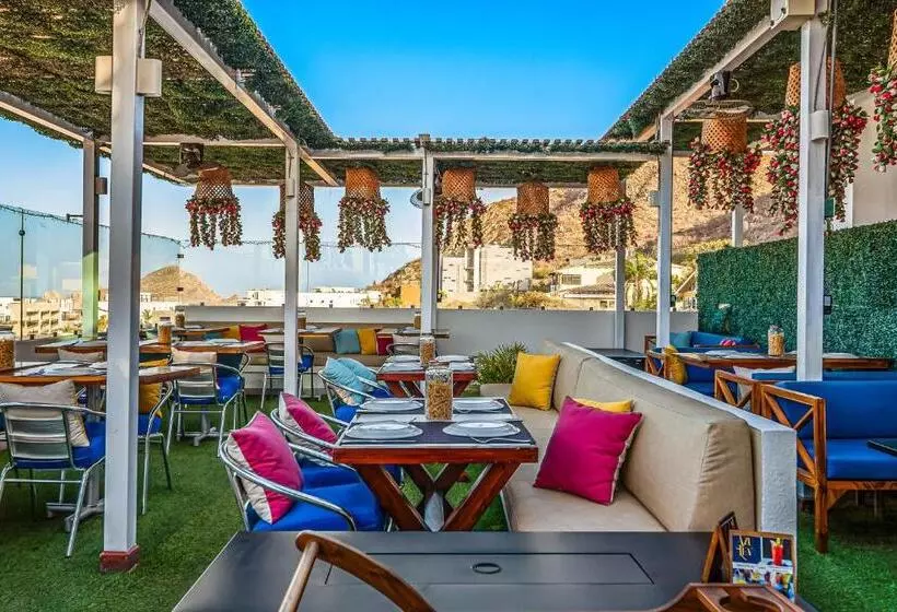 هتل Morgan Residences 303a