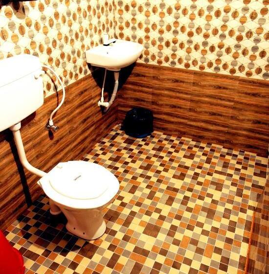 Hotel The Wayside Tree House And Private Villas