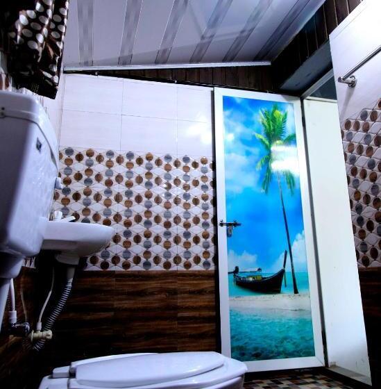 Hotel The Wayside Tree House And Private Villas