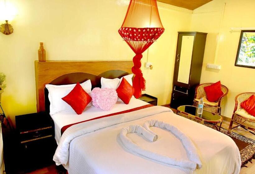 Hotel The Wayside Tree House And Private Villas