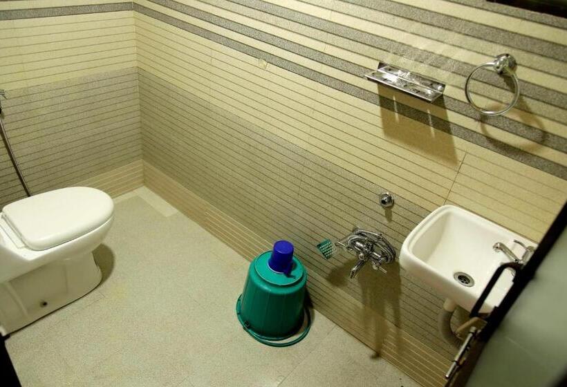 Hotel The Wayside Tree House And Private Villas