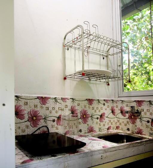 Hotel The Wayside Tree House And Private Villas