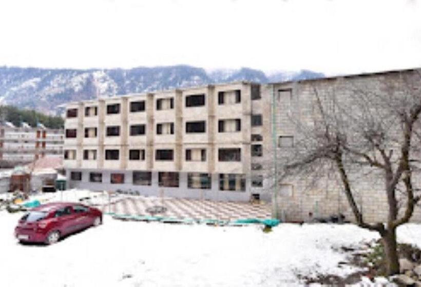 Kapoor Resort Manali