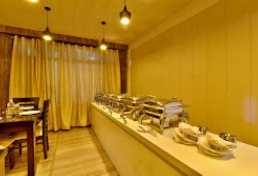 Kapoor Resort Manali