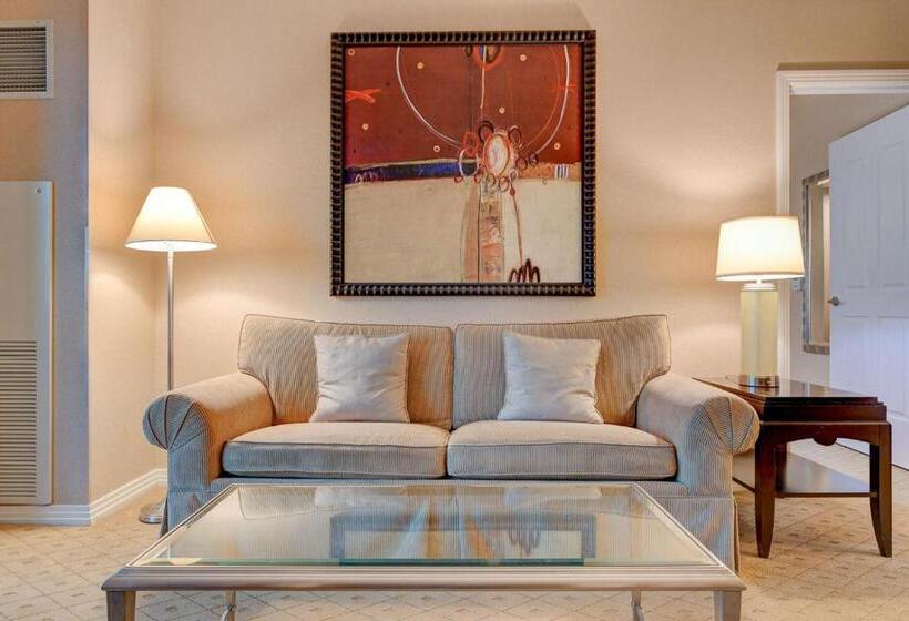 29th Ph Mgm Signature Suite With A Massive Balcony