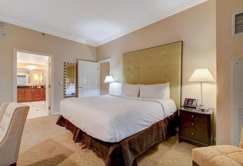 29th Ph Mgm Signature Suite With A Massive Balcony