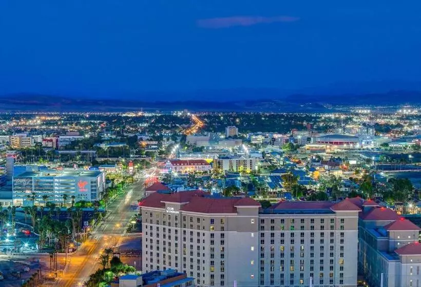 29th Ph Mgm Signature Suite With A Massive Balcony