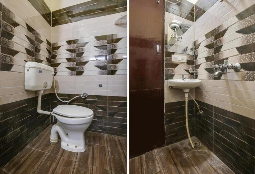 Oyo Hotel Rest Inn   78