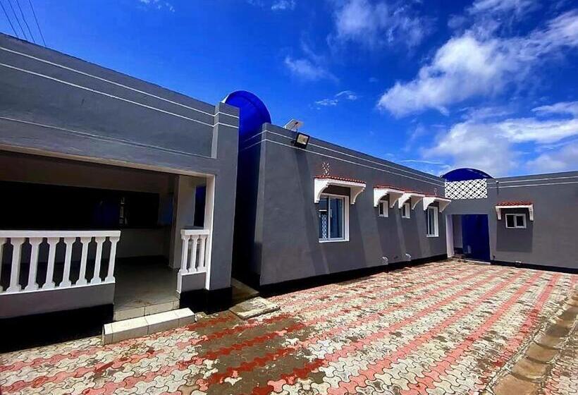 پانسیون Mtwapa Texas Villa Guest House