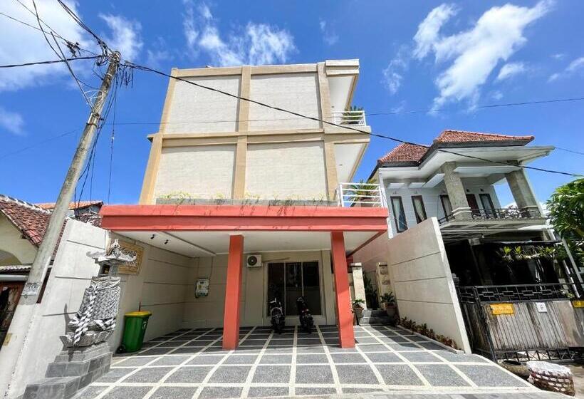 Pensió The Jimbaran Five