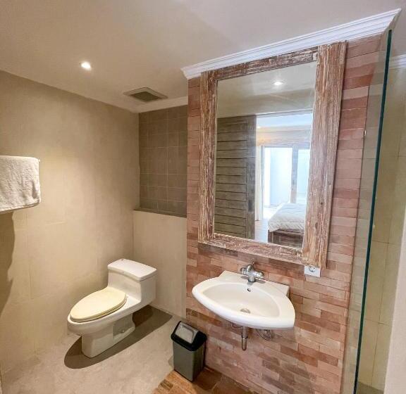 Pensió The Jimbaran Five