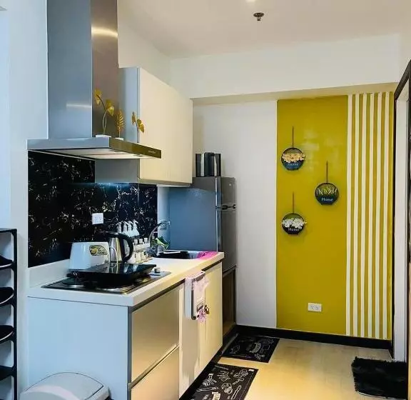 Azure Urban Resort Near Naia Airport Free Wifi And Netflix