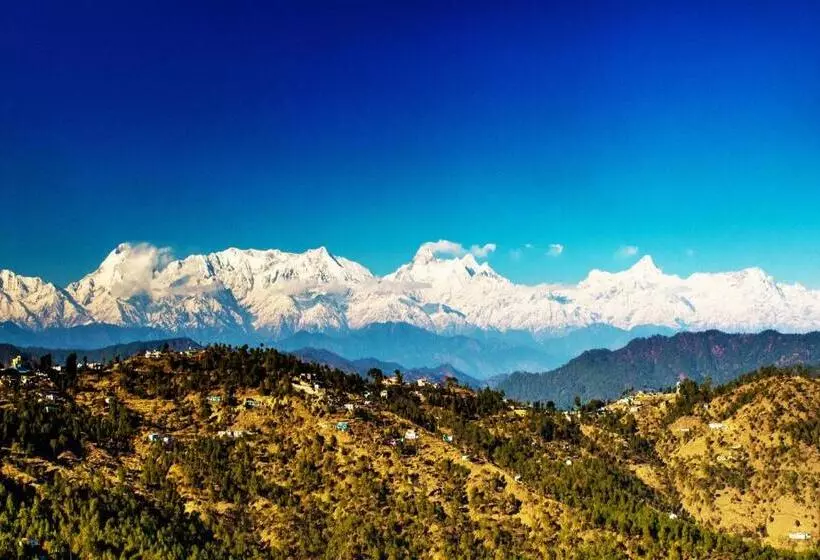 Shree Parijat Resort At Mukteshwar Hill Station With Himalayan View